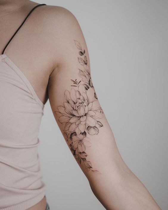 Top 10 feminine tattoo design ideas | by Anastasiia Koviazina | Medium